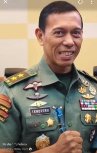 PUTRA HATUSUA SBB MAYJEN CHRISTIAN TEHUTERU  MENJADI PANGLIMA KODAM XVIII KASUARI